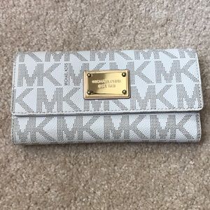 MK CHECKBOOKWALLET